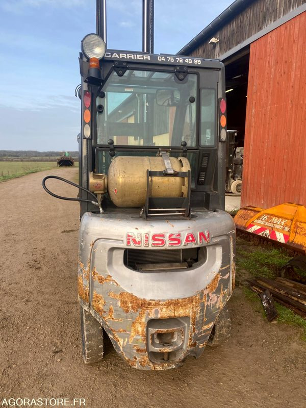 Chariot élévateur GAZ NISSAN 1.8T - Gāzes iekrāvējs: foto 5 Chariot élévateur GAZ NISSAN 1.8T - Gāzes iekrāvējs: foto 5