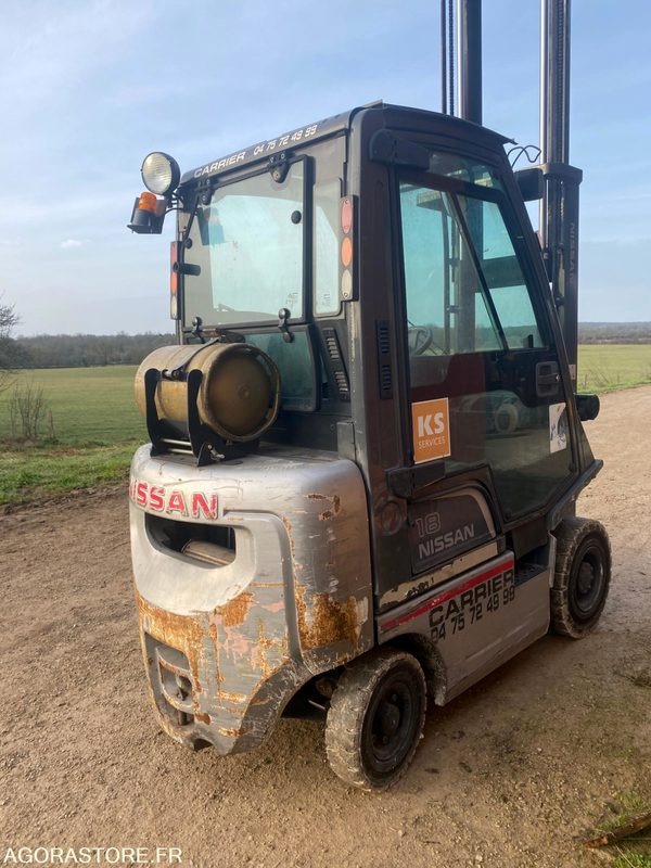 Chariot élévateur GAZ NISSAN 1.8T - Gāzes iekrāvējs: foto 4 Chariot élévateur GAZ NISSAN 1.8T - Gāzes iekrāvējs: foto 4