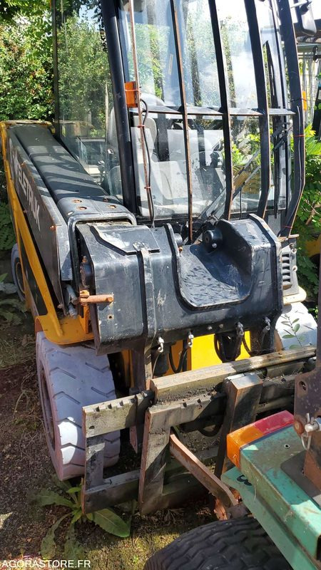 Chariot élévateur JCB TELETRUK 30G - Instrument/ Aprīkojums: foto 1 Chariot élévateur JCB TELETRUK 30G - Instrument/ Aprīkojums: foto 1
