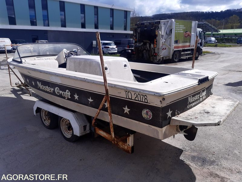 BATEAU Mastercraft - Citas iekārtas: foto 4 BATEAU Mastercraft - Citas iekārtas: foto 4
