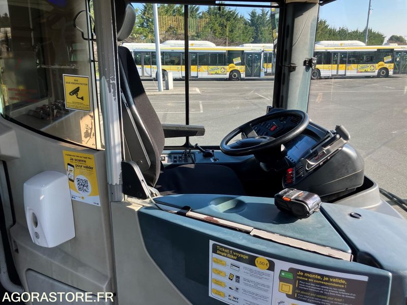 BUS HEULIEZ AG816LZ 372 - Citas iekārtas: foto 4 BUS HEULIEZ AG816LZ 372 - Citas iekārtas: foto 4