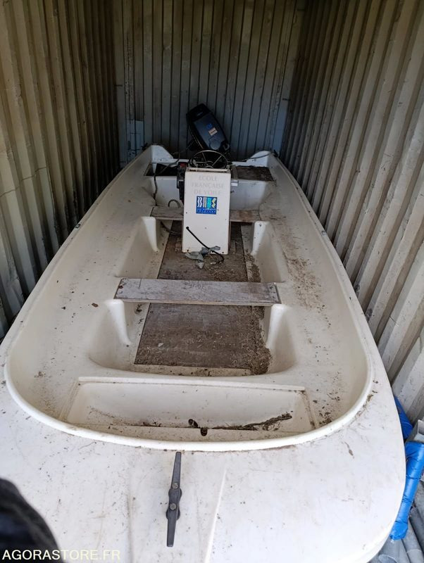 Fun Yak 450 - Polyvalent, robuste et insubmersible - Citas iekārtas: foto 1 Fun Yak 450 - Polyvalent, robuste et insubmersible - Citas iekārtas: foto 1