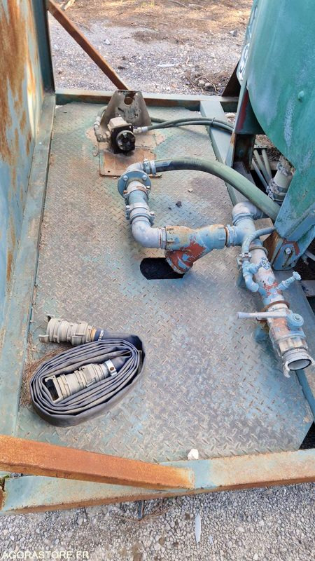 Citerne à eau avec système d'arrosage - HS - Dārza tehnika: foto 4 Citerne à eau avec système d'arrosage - HS - Dārza tehnika: foto 4