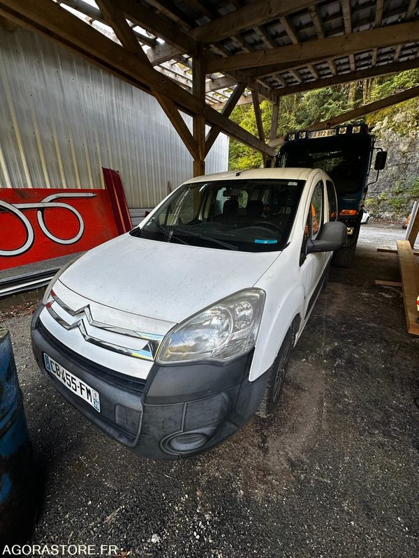Citroen Berlingo 2012 240000 kms - Mazs furgons: foto 2 Citroen Berlingo 2012 240000 kms - Mazs furgons: foto 2