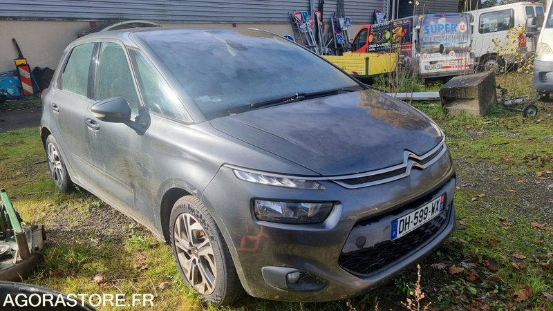 Citroen C4 Picasso 1.6 EHDI 2014 141000kms - Vieglā automašīna: foto 1 Citroen C4 Picasso 1.6 EHDI 2014 141000kms - Vieglā automašīna: foto 1