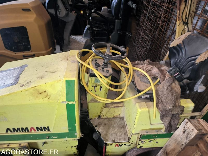 Compacteur autoporté 2 billes - Veltnis: foto 2 Compacteur autoporté 2 billes - Veltnis: foto 2