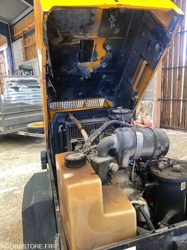 Compresseur de chantier 3.3m3 DOOSAN 7/31 - INGERSOLL RAND - Gaisa kompresors: foto 5 Compresseur de chantier 3.3m3 DOOSAN 7/31 - INGERSOLL RAND - Gaisa kompresors: foto 5