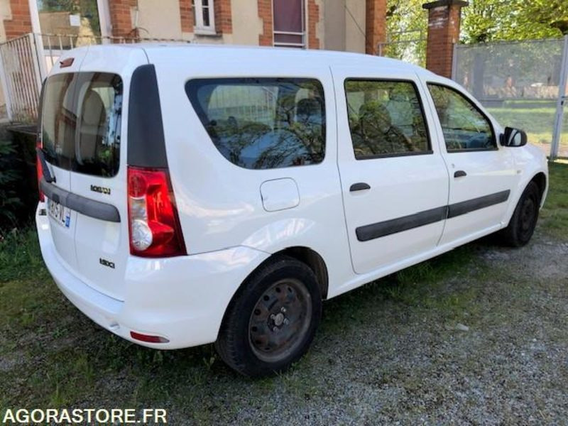 DACIA LOGAN - Vieglā automašīna: foto 3 DACIA LOGAN - Vieglā automašīna: foto 3