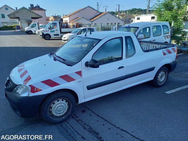 DACIA LOGAN PICK UP 2 PLACES - Vieglā automašīna: foto 1 DACIA LOGAN PICK UP 2 PLACES - Vieglā automašīna: foto 1