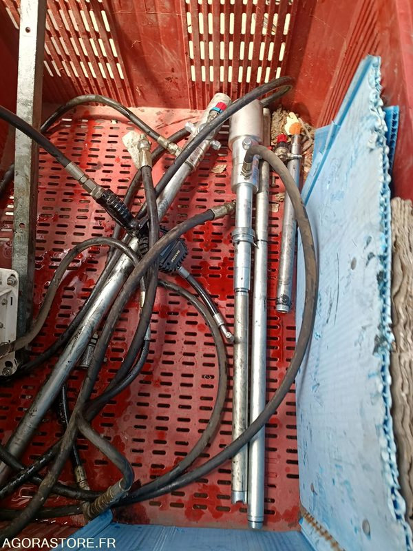 DISTRIBUTEUR HUILE VIDANGE TUYAU 30M POUR STOCKAGE A DISTANCE - Instrument/ Aprīkojums: foto 3 DISTRIBUTEUR HUILE VIDANGE TUYAU 30M POUR STOCKAGE A DISTANCE - Instrument/ Aprīkojums: foto 3