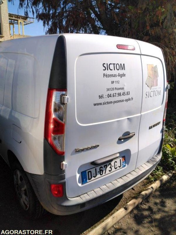 DJ-673-CJ RENAULT KANGOO 201522 kms 2014 - Mazs furgons: foto 3 DJ-673-CJ RENAULT KANGOO 201522 kms 2014 - Mazs furgons: foto 3