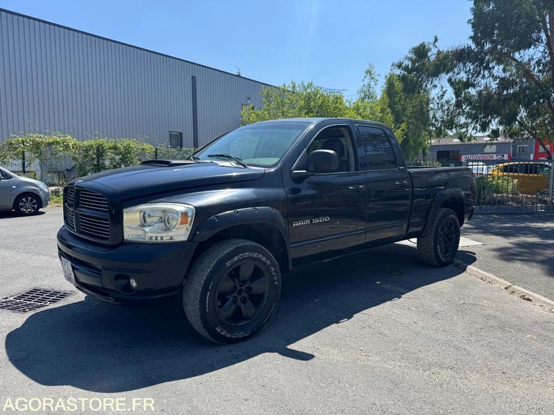 DODGE RAM 1500 - 2002 - 204 000 KM - Vieglā automašīna: foto 1 DODGE RAM 1500 - 2002 - 204 000 KM - Vieglā automašīna: foto 1