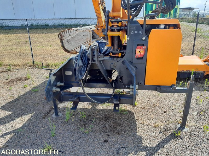 Epareuse Norémat Optima avec tête de débroussaillage norémat - Izlices pļaujmašīna: foto 5 Epareuse Norémat Optima avec tête de débroussaillage norémat - Izlices pļaujmašīna: foto 5