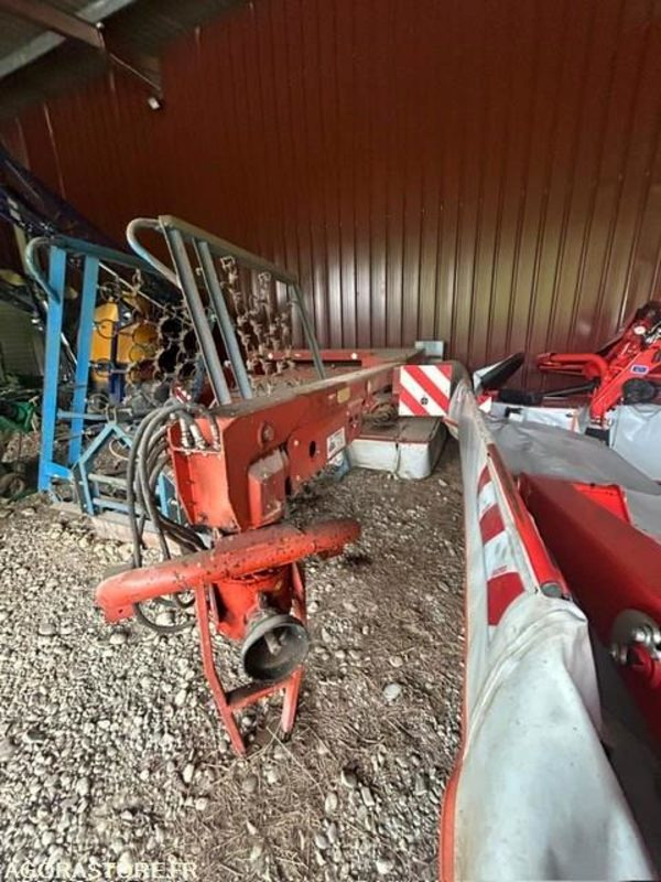 FAUCHEUSE TRAINEE KUHN FC300G 1995 AVEC CONDITIONNEUR - Pļāvējs: foto 4 FAUCHEUSE TRAINEE KUHN FC300G 1995 AVEC CONDITIONNEUR - Pļāvējs: foto 4