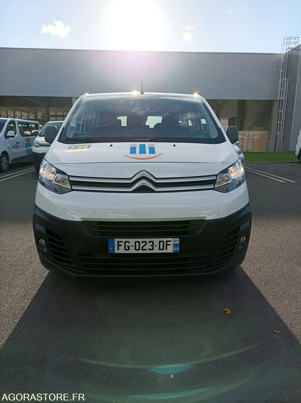 FG-023-DF - Roulant - CITROEN JUMPY SPACE TOURER - VP - 178 975 Kms - Mikroautobuss, Pasažieru furgons: foto 3 FG-023-DF - Roulant - CITROEN JUMPY SPACE TOURER - VP - 178 975 Kms - Mikroautobuss, Pasažieru furgons: foto 3