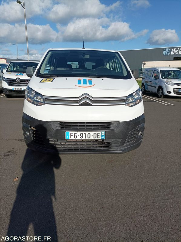FG-910-DE - Roulant - CITROEN JUMPY SPACE TOURER - VP - 199 032 Kms - Mikroautobuss, Pasažieru furgons: foto 3 FG-910-DE - Roulant - CITROEN JUMPY SPACE TOURER - VP - 199 032 Kms - Mikroautobuss, Pasažieru furgons: foto 3