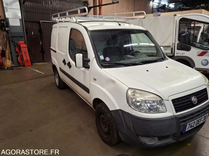 FIAT DOBLO CARGO GNV - Mazs furgons: foto 2 FIAT DOBLO CARGO GNV - Mazs furgons: foto 2