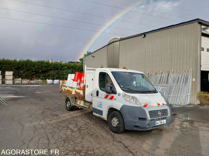 FIAT DUCATO 3.5 ML 2.2 MJT BENNE AA-754-LK 170 000 kms 2009 - Komercauto pašizgāzējs: foto 1 FIAT DUCATO 3.5 ML 2.2 MJT BENNE AA-754-LK 170 000 kms 2009 - Komercauto pašizgāzējs: foto 1