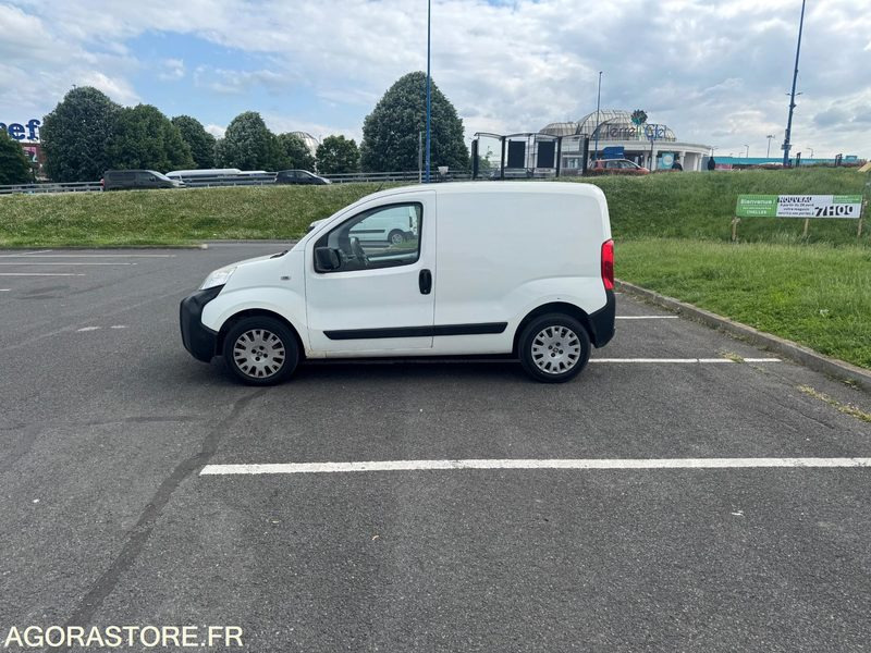 FIAT FIORINO 140 000 KM ANNÉE 2015 - Mazs furgons: foto 3 FIAT FIORINO 140 000 KM ANNÉE 2015 - Mazs furgons: foto 3