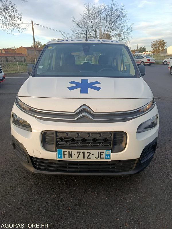 FN-712-JE - Non Roulant - "PP" - CITROEN BERLINGO - VP - 168 082 Kms - Vieglā automašīna: foto 3 FN-712-JE - Non Roulant - "PP" - CITROEN BERLINGO - VP - 168 082 Kms - Vieglā automašīna: foto 3