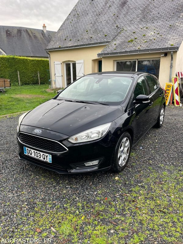 FORD-FOCUS-2015-170332KMS - Vieglā automašīna: foto 4 FORD-FOCUS-2015-170332KMS - Vieglā automašīna: foto 4