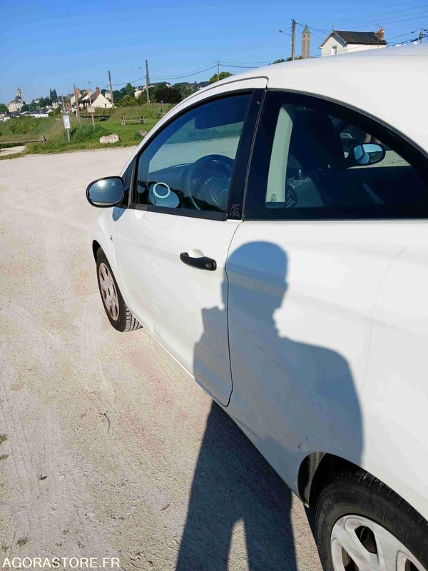 FORD KA - Vieglā automašīna: foto 3 FORD KA - Vieglā automašīna: foto 3