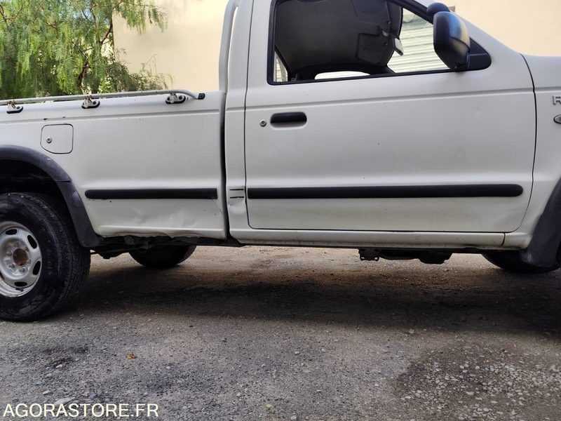 FORD RANGER 2.5 TD 4WD PICKUP 109CV - 2005 - 196000KMS - Pikaps: foto 3 FORD RANGER 2.5 TD 4WD PICKUP 109CV - 2005 - 196000KMS - Pikaps: foto 3