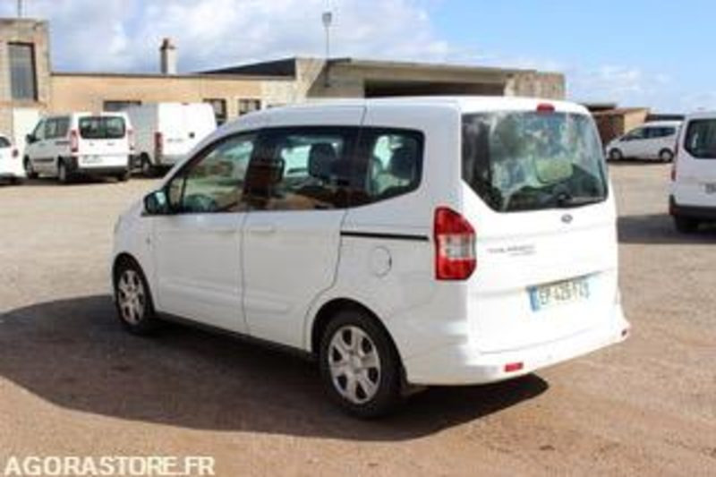 FORD TOURNEO - 2017 - 178 348 KMS - EP426FZ - Mazs furgons: foto 4 FORD TOURNEO - 2017 - 178 348 KMS - EP426FZ - Mazs furgons: foto 4