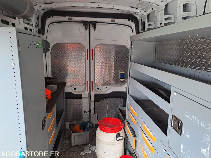 FORD | TRANSIT FOURGON | 2015 | 258957KM - Kravas mikroautobuss: foto 5 FORD | TRANSIT FOURGON | 2015 | 258957KM - Kravas mikroautobuss: foto 5