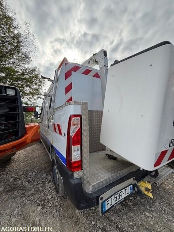FOURGON NACELLE RENAULT MASTER ET NACELLE VERSALIFT 11.3 M 2019 110329 KM - Autopacēlājs: foto 5 FOURGON NACELLE RENAULT MASTER ET NACELLE VERSALIFT 11.3 M 2019 110329 KM - Autopacēlājs: foto 5