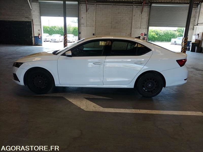 FY-186-TK - Non Roulant - SKODA OCTAVIA - VP - 331 460 Kms - Vieglā automašīna: foto 2 FY-186-TK - Non Roulant - SKODA OCTAVIA - VP - 331 460 Kms - Vieglā automašīna: foto 2