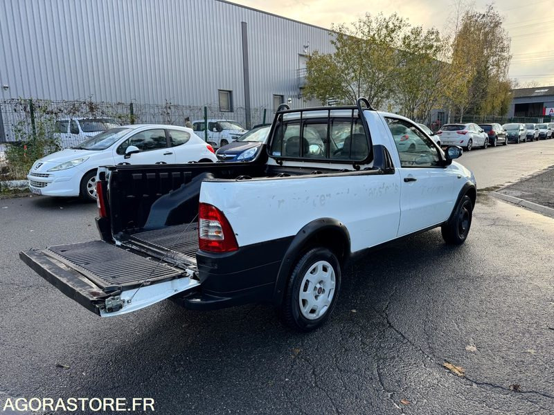 Fiat Strada II Pick Up 1.3 MJTD - Pikaps: foto 5 Fiat Strada II Pick Up 1.3 MJTD - Pikaps: foto 5