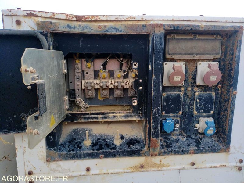 Groupe électrogène SDMO 60 kVA - Elektroģenerators: foto 5 Groupe électrogène SDMO 60 kVA - Elektroģenerators: foto 5