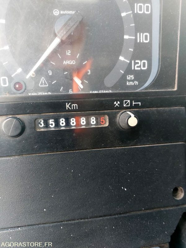 Asenizācijas mašīna HYDROCUREUR RIVARD / RENAULT DC240 - 358888 KMS - ROULANT - EN L'ETAT: foto 7 Asenizācijas mašīna HYDROCUREUR RIVARD / RENAULT DC240 - 358888 KMS - ROULANT - EN L'ETAT: foto 7