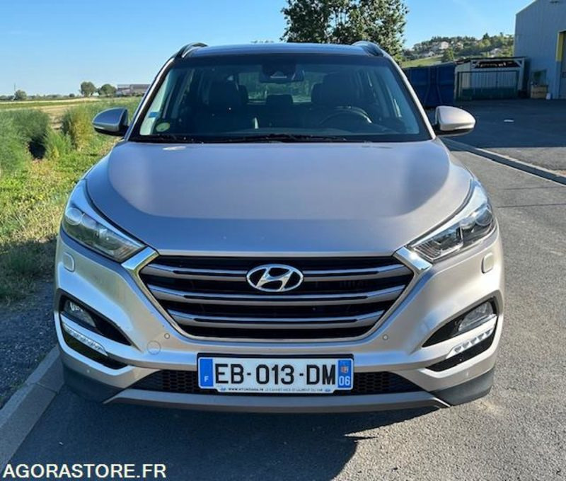HYUNDAI TUCSON III 1.7 CRDI 141 CH EXECUTIVE 2WD DCT-7 - 2016 - 141 950 kms - SUV: foto 2 HYUNDAI TUCSON III 1.7 CRDI 141 CH EXECUTIVE 2WD DCT-7 - 2016 - 141 950 kms - SUV: foto 2