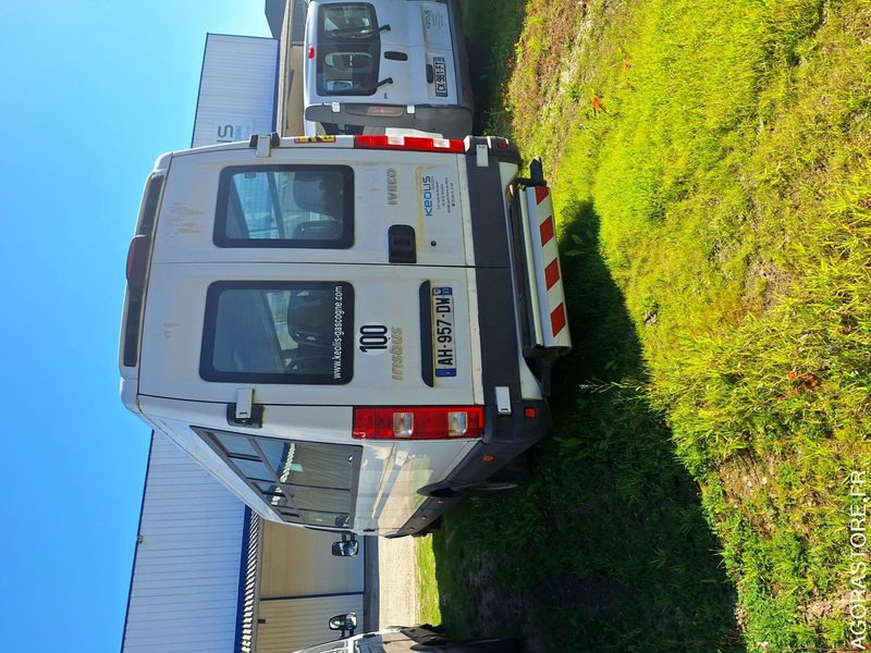 IVECO BUS DAILY N°092063 - Mikroautobuss, Pasažieru furgons: foto 4 IVECO BUS DAILY N°092063 - Mikroautobuss, Pasažieru furgons: foto 4