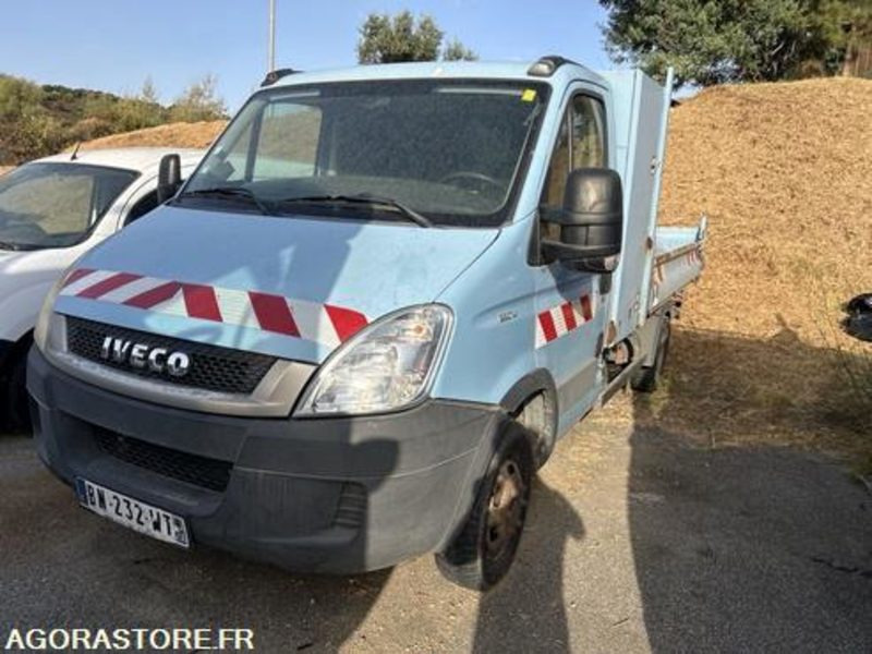 IVECO DAILY - 2011 - 158894KM - BN232WT - Kravas mikroautobuss: foto 2 IVECO DAILY - 2011 - 158894KM - BN232WT - Kravas mikroautobuss: foto 2