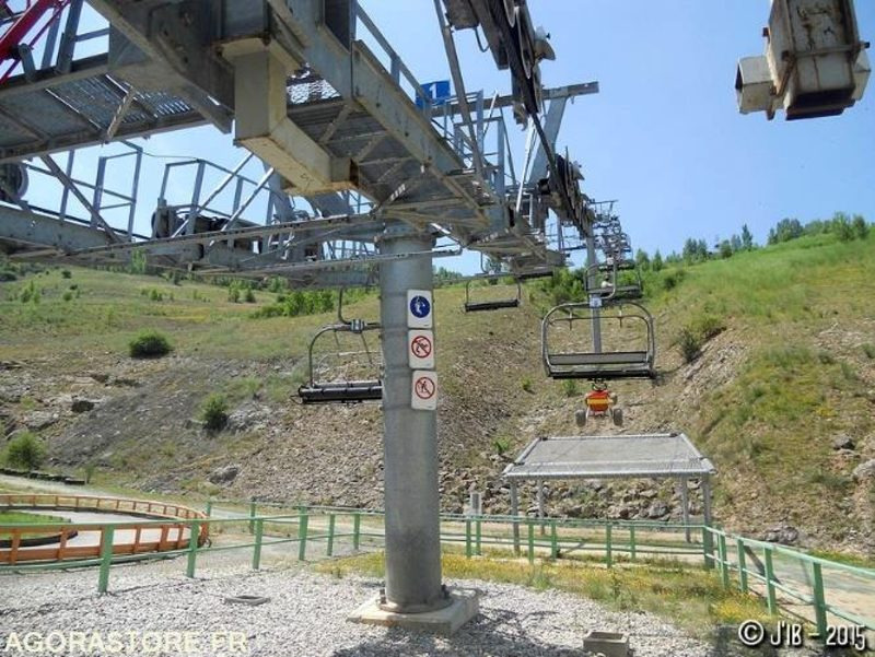 Installation ludique "télésiège" - 2002 - Pomagalski - Instrument/ Aprīkojums: foto 2 Installation ludique "télésiège" - 2002 - Pomagalski - Instrument/ Aprīkojums: foto 2