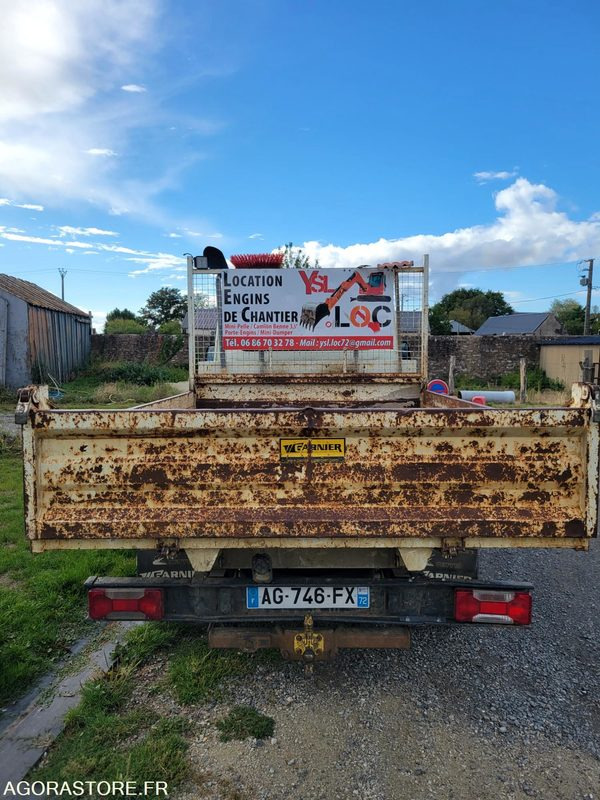 Komercauto pašizgāzējs Iveco 35c12: foto 15