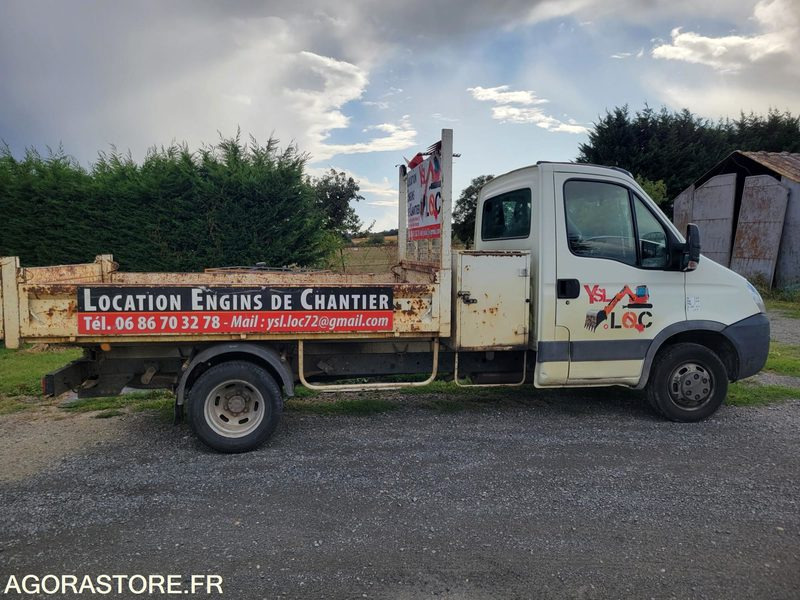 Komercauto pašizgāzējs Iveco 35c12: foto 14