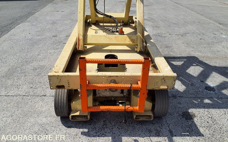 JLG 2646 ES NACELLE CISEAU ÉLECTRIQUE 10 M ÉTROIT - Pacēlājs: foto 4 JLG 2646 ES NACELLE CISEAU ÉLECTRIQUE 10 M ÉTROIT - Pacēlājs: foto 4