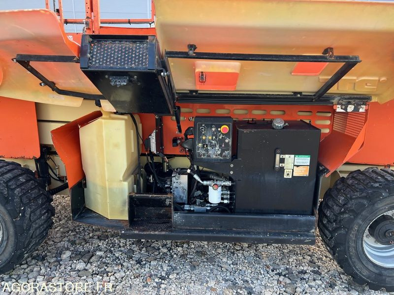 JLG 3394RT - Nacelle ciseaux - Šķērveida pacēlājs: foto 5 JLG 3394RT - Nacelle ciseaux - Šķērveida pacēlājs: foto 5
