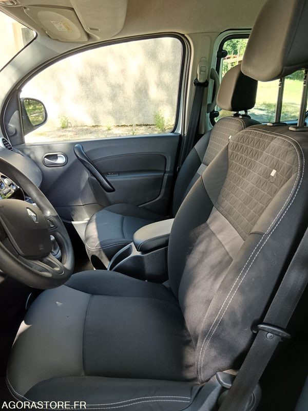 Kangoo 1.5 DCI - Vieglā automašīna: foto 4 Kangoo 1.5 DCI - Vieglā automašīna: foto 4