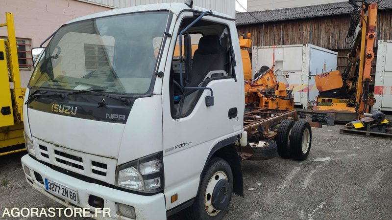 ISUZU - 2008 - Komercauto: foto 1 ISUZU - 2008 - Komercauto: foto 1