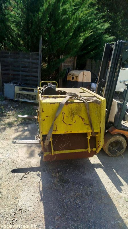 COMPACTEUR A RESTAURER - Komunālā/ Specializētā tehnika: foto 4 COMPACTEUR A RESTAURER - Komunālā/ Specializētā tehnika: foto 4