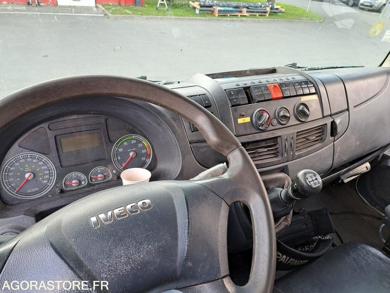 CAMION BENNE GRUE IVECO - 2014 / 240742 KM - Kravas automašīna: foto 4 CAMION BENNE GRUE IVECO - 2014 / 240742 KM - Kravas automašīna: foto 4