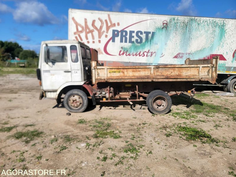 CAMION-BENNE-RENAULT-JK75-1986/181289 KM - Kravas automašīna: foto 2 CAMION-BENNE-RENAULT-JK75-1986/181289 KM - Kravas automašīna: foto 2