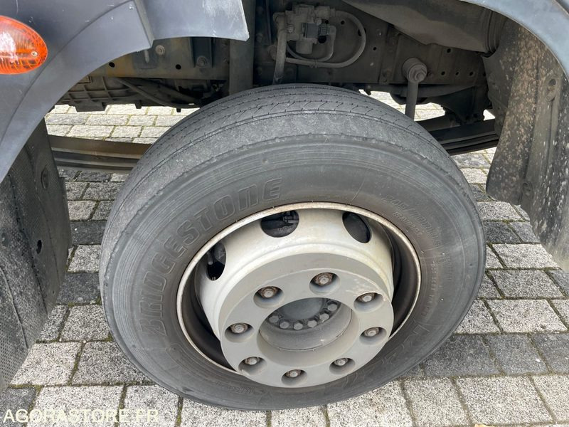 Kravas automašīna IVECO EUROCARGO PLATEAU - 2015 - 295 000KM: foto 9 Kravas automašīna IVECO EUROCARGO PLATEAU - 2015 - 295 000KM: foto 9