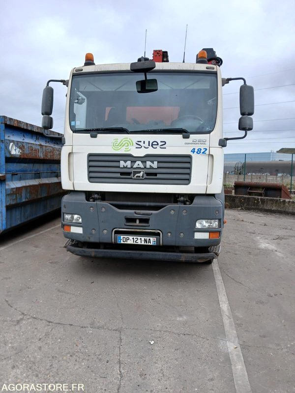 MAN 32T/BRAS/GRUE ET COMPTACTEUR - DP121NA - Kravas automašīna: foto 2 MAN 32T/BRAS/GRUE ET COMPTACTEUR - DP121NA - Kravas automašīna: foto 2