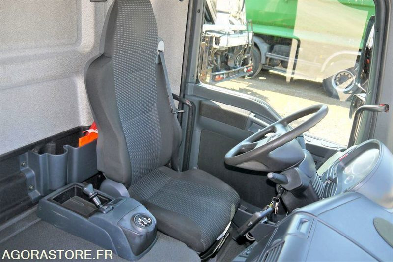 MAN TGL 7.150 ANNEE 2011- 7.5T - 385 000 KMS - Kravas automašīna: foto 5 MAN TGL 7.150 ANNEE 2011- 7.5T - 385 000 KMS - Kravas automašīna: foto 5